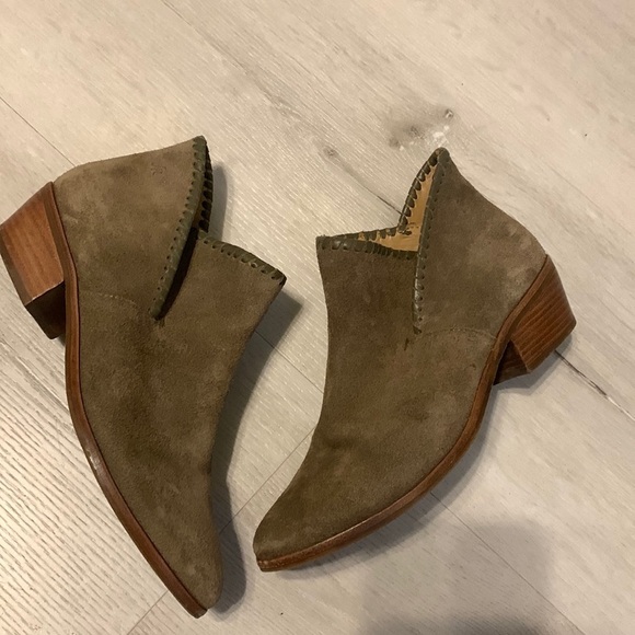 Jack‎ Rogers Suede Booties Size 7.5 brown - Picture 1 of 10